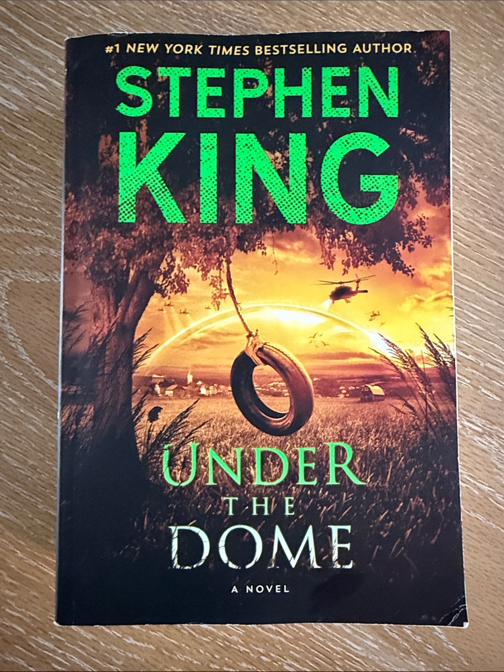Stephen King "Under the Dome" Paperback